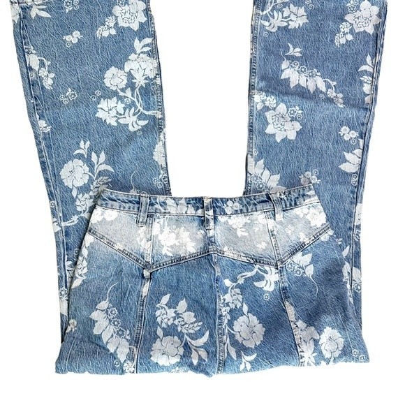 Free People Naomi Printed Flare High Rise Jeans - Picture 8 of 9